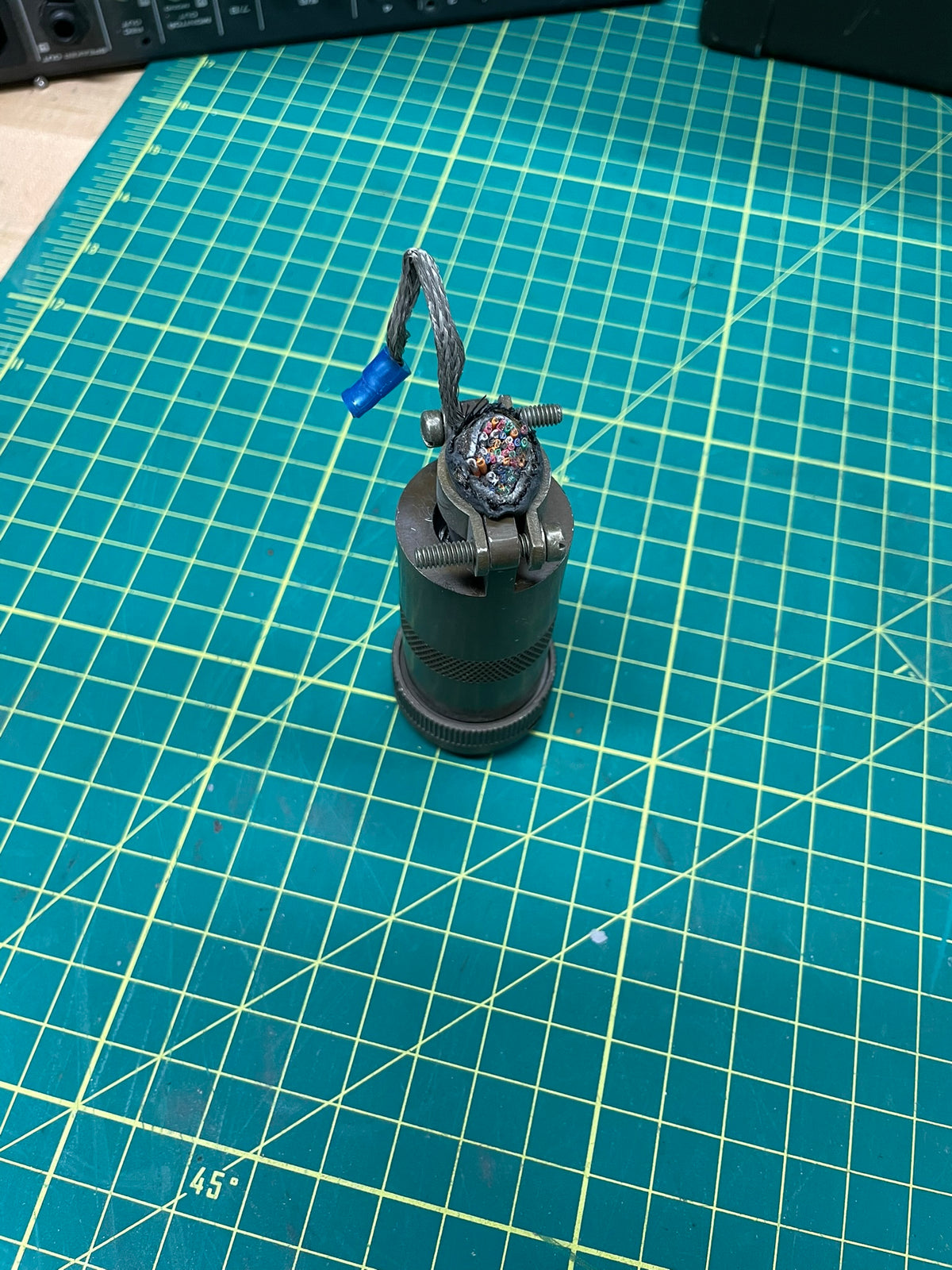 Connector - Multi-Pin Circular Large