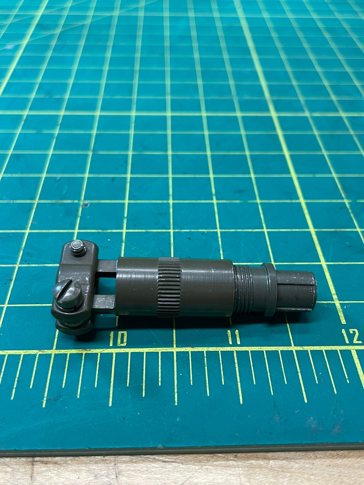 Greeblie - Amphenol Socket Connector
