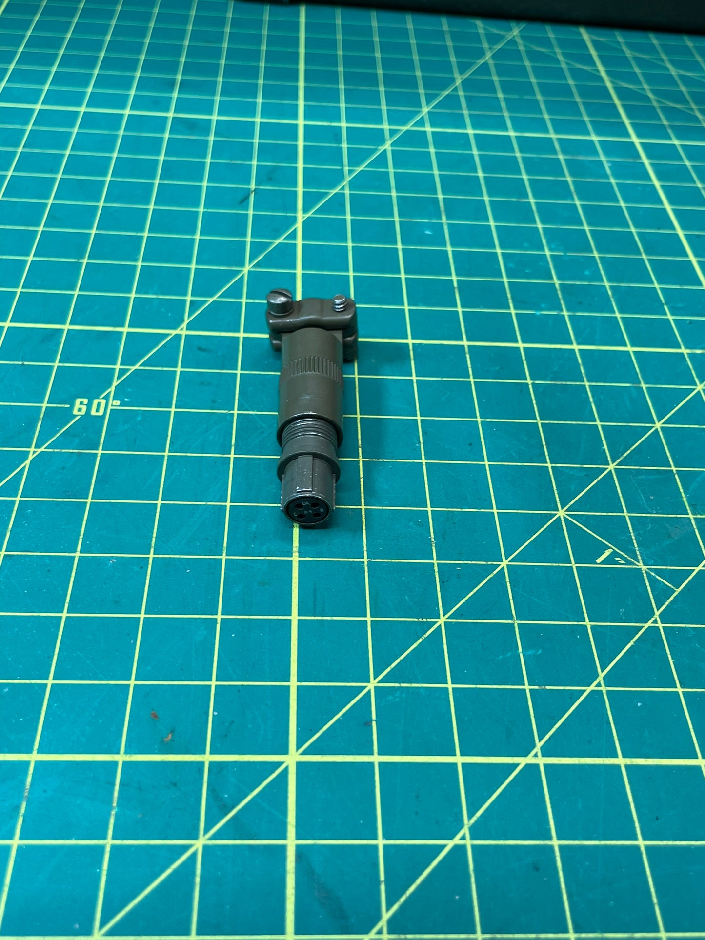 Greeblie - Amphenol Socket Connector