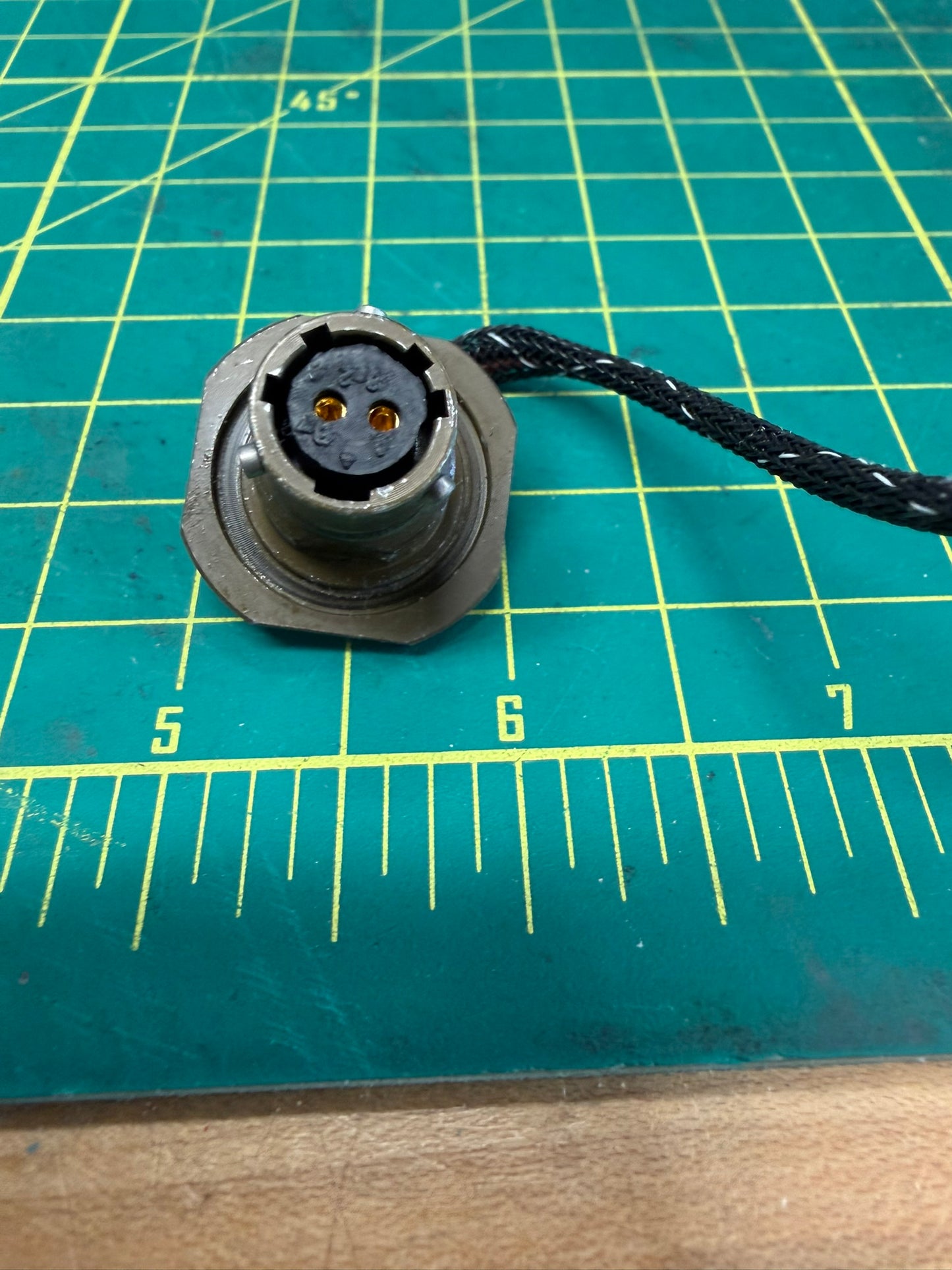 Connector - Female 2-Pin Jamnut Mount
