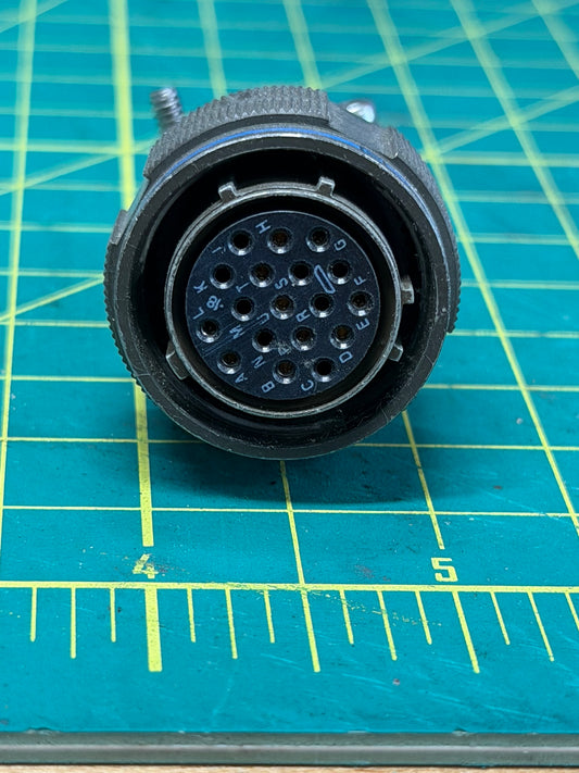 Connector -  Female 18 -Socket Glenair Circular Medium 3