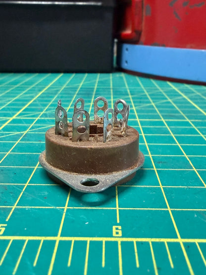 Socket 8-Pin Vacuum Tube
